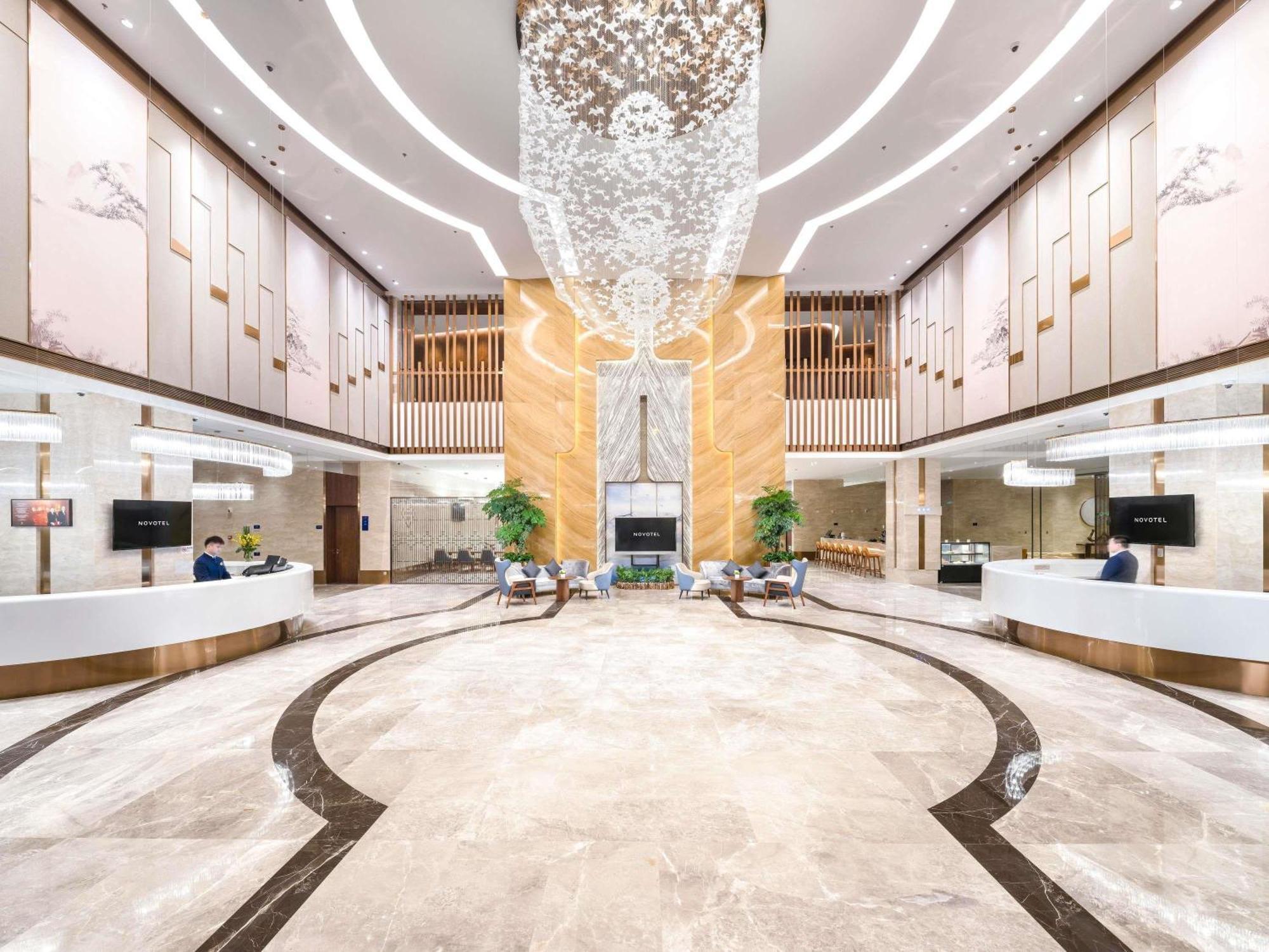 ไอบิส สไตล์ ฉางซา อินเตอร์เนชั่นแนล เอ็กซิบิชั่น Hotel Huangxing ภายนอก รูปภาพ